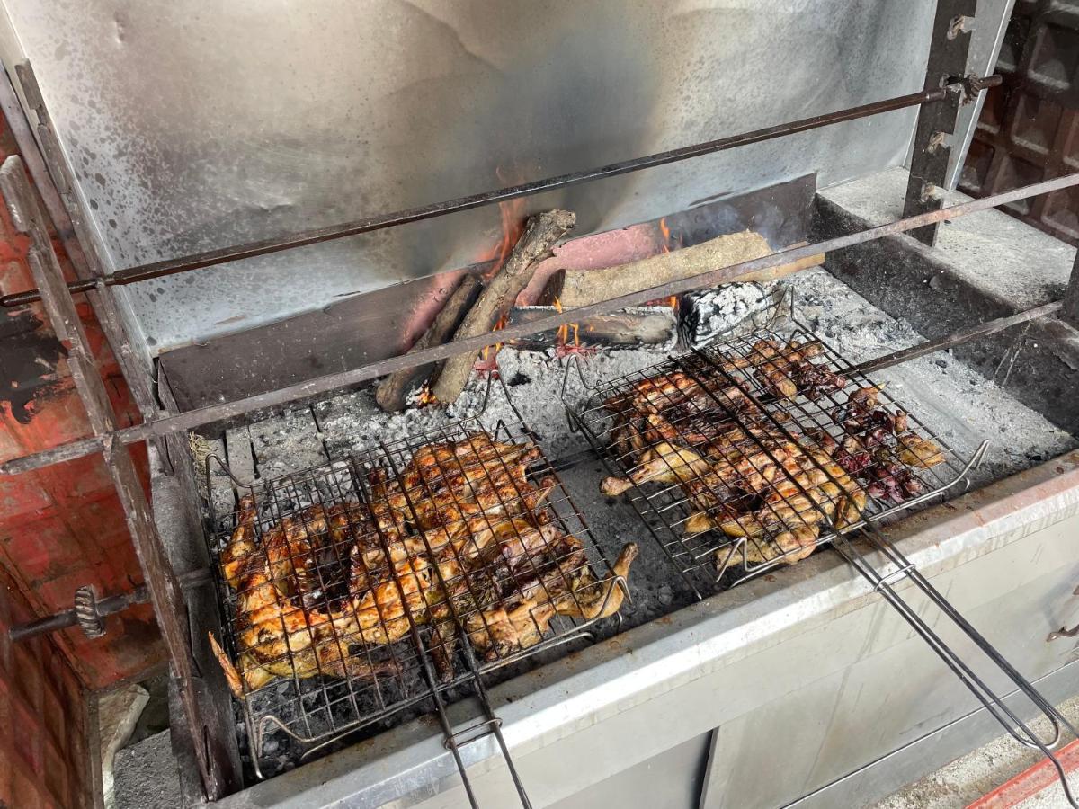 Peshkepi Hotel Bar Restaurant Mete מראה חיצוני תמונה