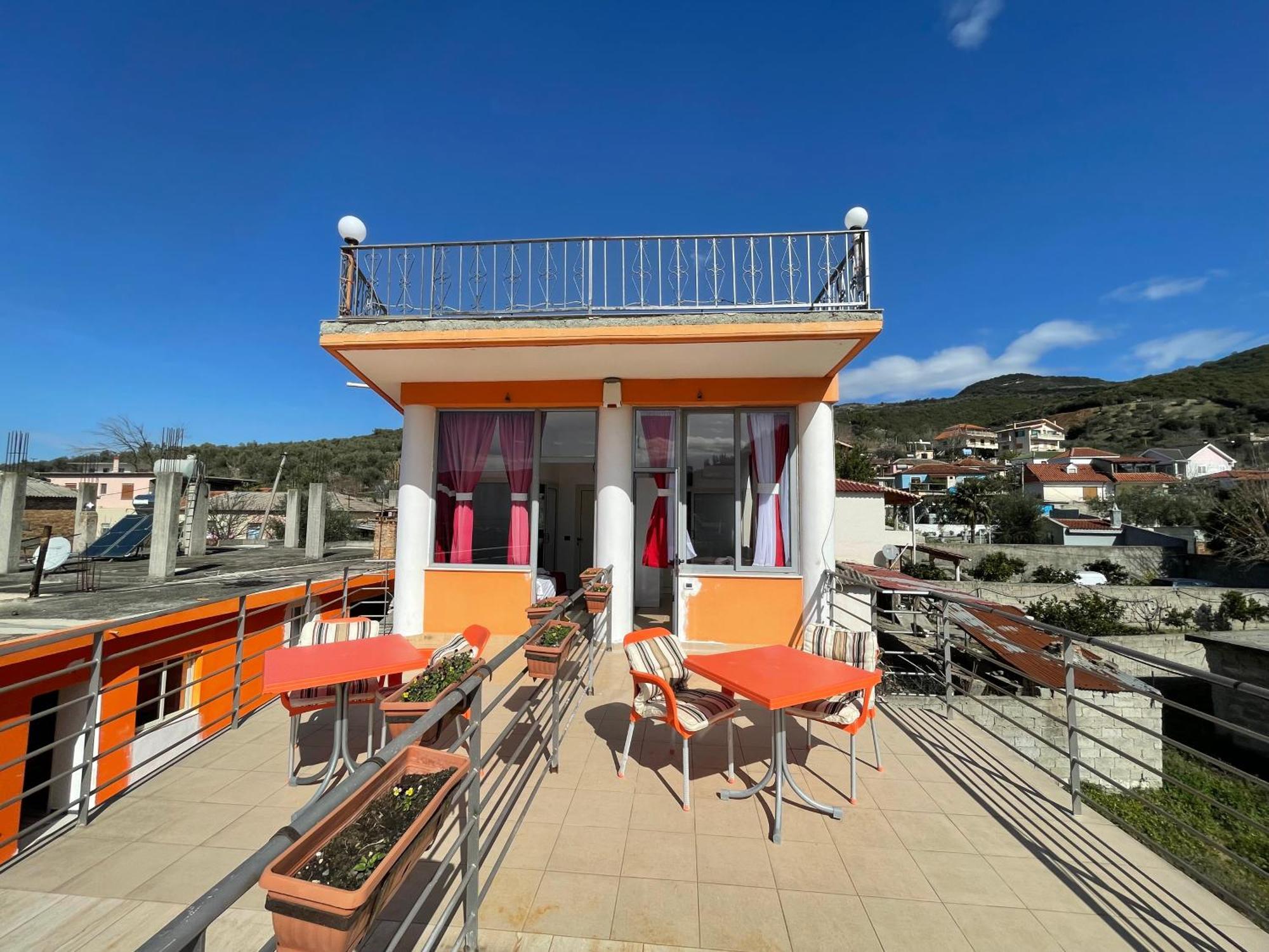 Peshkepi Hotel Bar Restaurant Mete מראה חיצוני תמונה