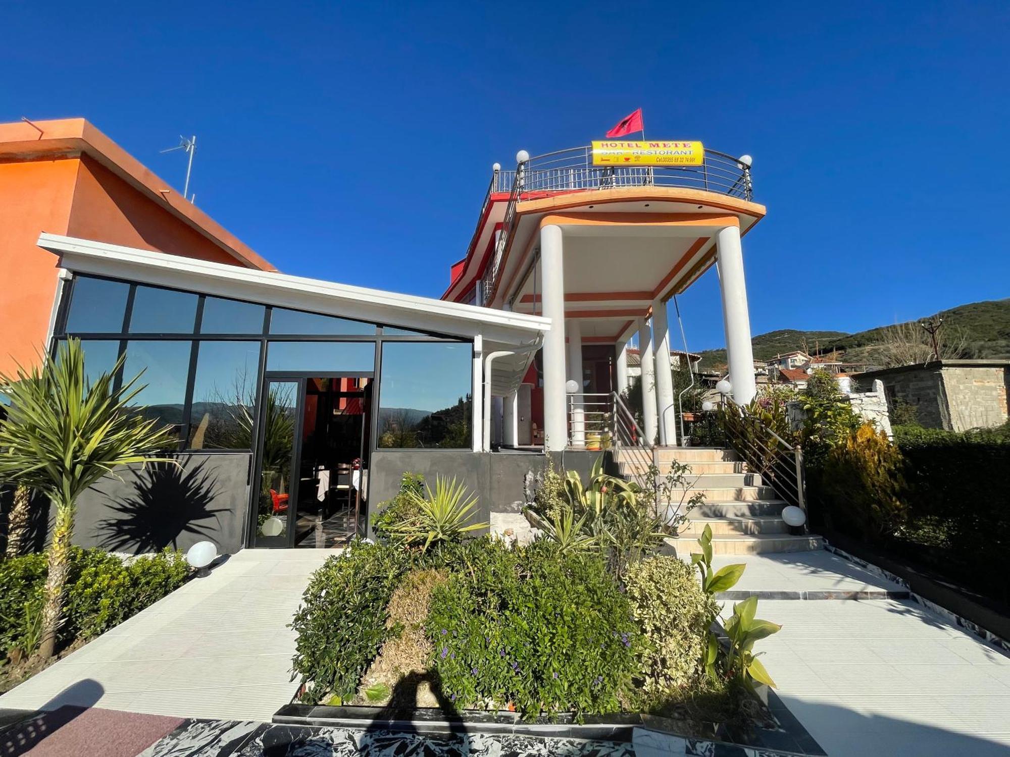 Peshkepi Hotel Bar Restaurant Mete מראה חיצוני תמונה