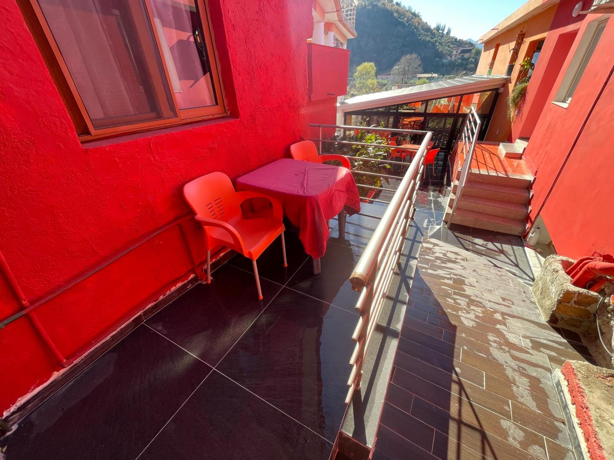 Peshkepi Hotel Bar Restaurant Mete מראה חיצוני תמונה